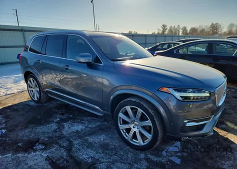 2017 Volvo Xc90 T6 z USA, uszkodzony, nr VIN YV4A22PLXH1108249